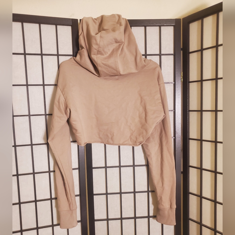 Top - Picture 2 of 4